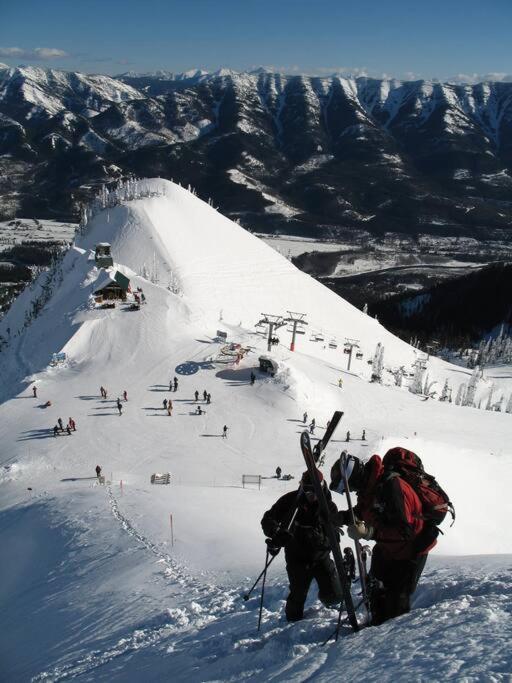 פרני Ski In Ski Out With Huge Game Room And Hot Tub מראה חיצוני תמונה